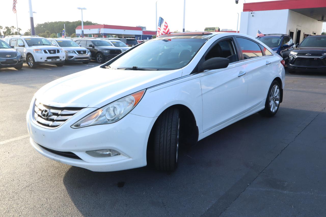 Hyundai Sonata 4dr Sdn 2.4L Auto SE 2012