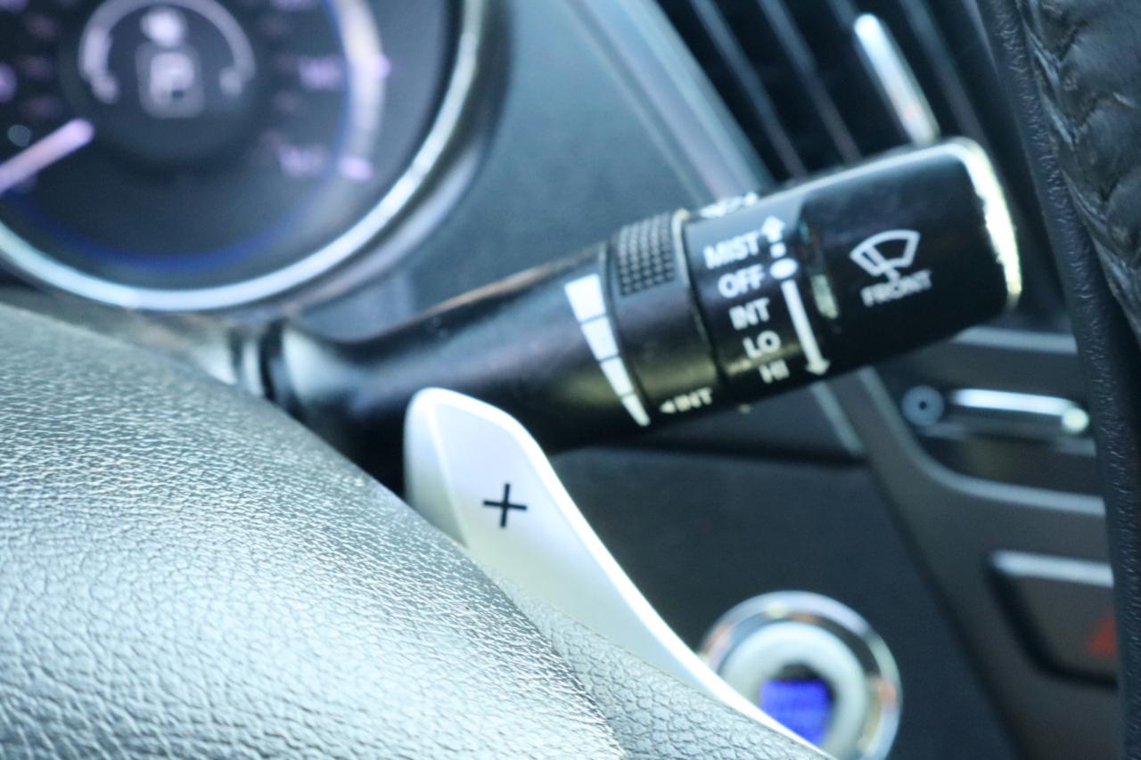Hyundai Sonata 4dr Sdn 2.4L Auto SE 2012
