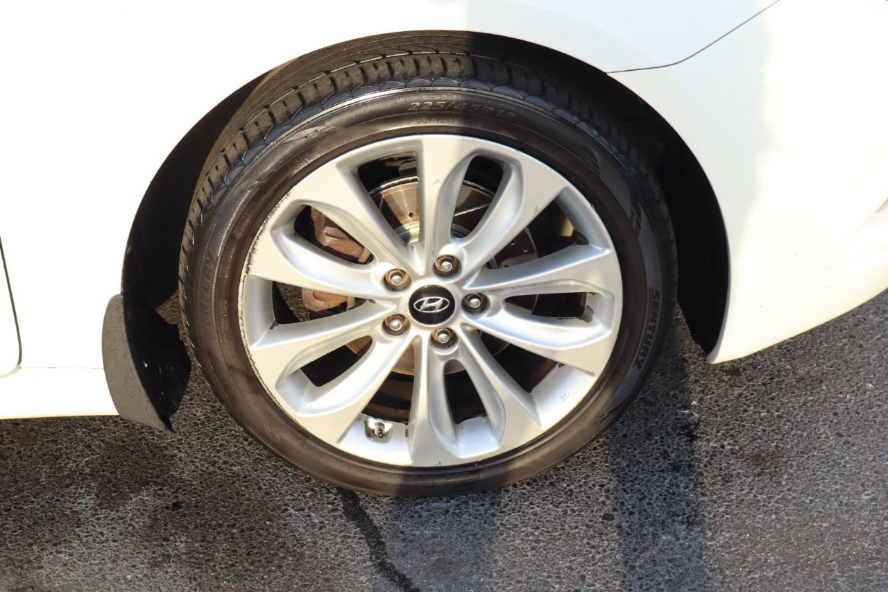 Hyundai Sonata 4dr Sdn 2.4L Auto SE 2012