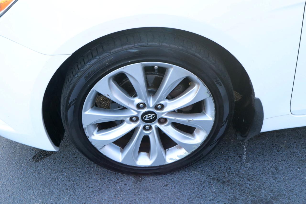 Hyundai Sonata 4dr Sdn 2.4L Auto SE 2012