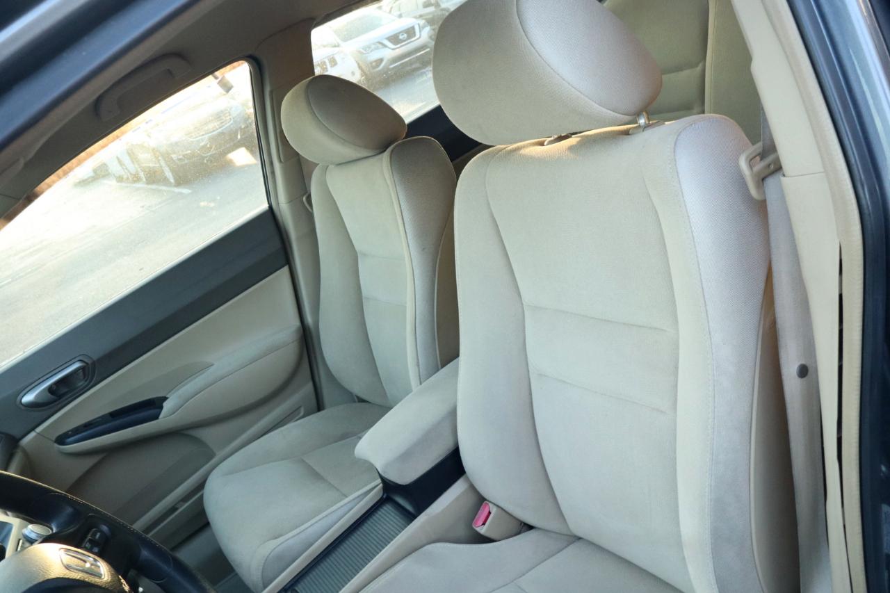 Honda Civic Sdn 4dr Auto LX 2011