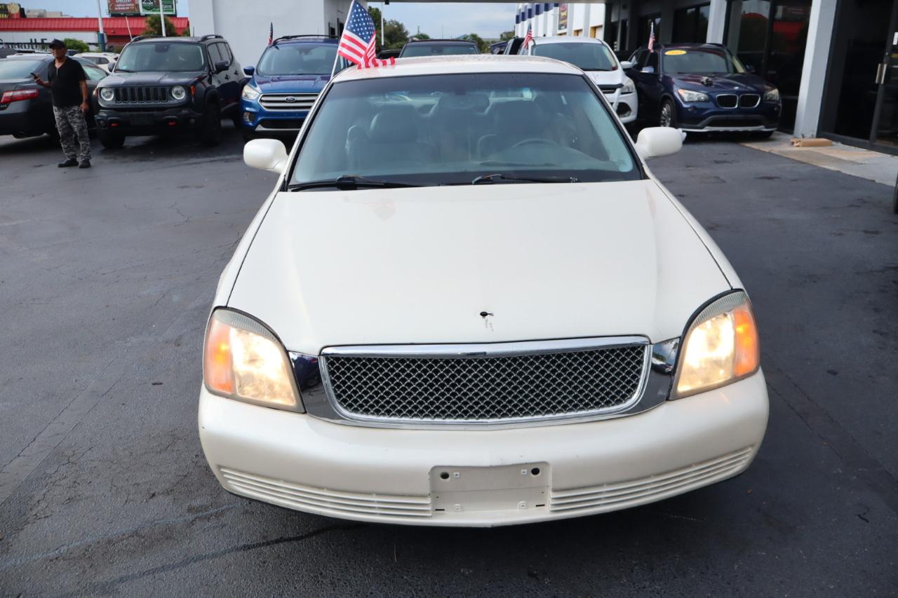 Cadillac DeVille 4dr Sdn 2000