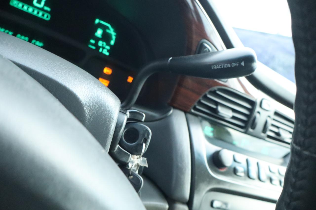 Cadillac DeVille 4dr Sdn 2000