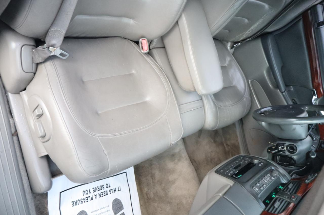 Cadillac DeVille 4dr Sdn 2000
