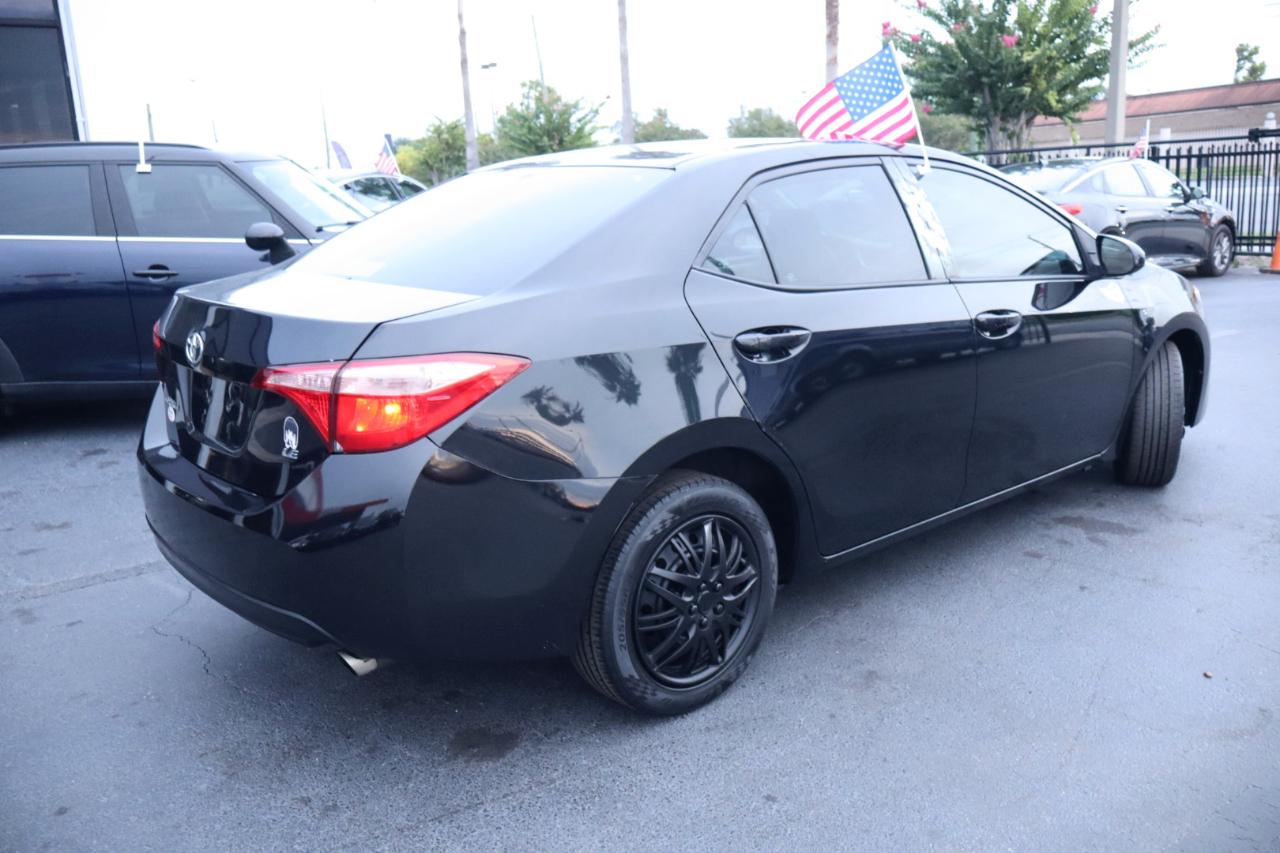 Toyota Corolla XLE CVT (Natl) 2018