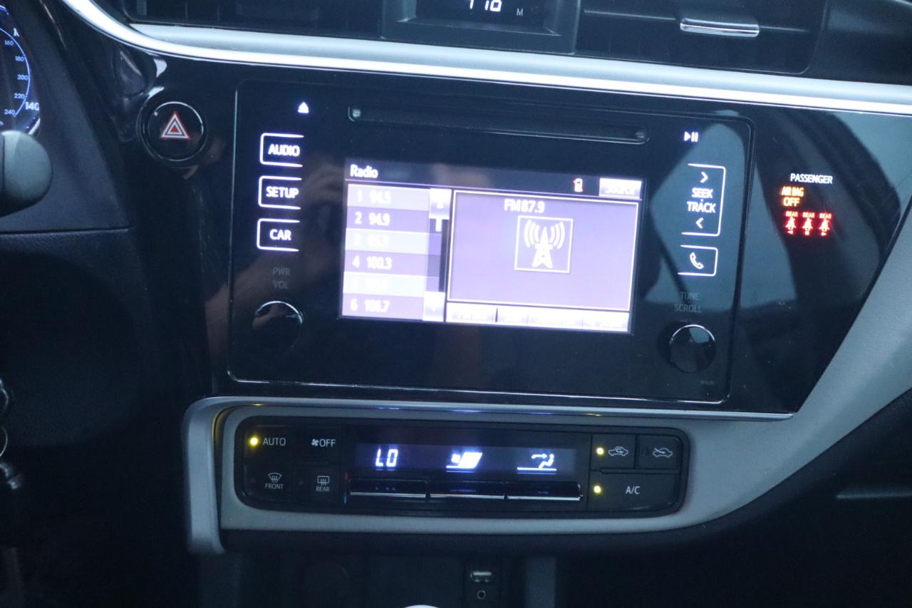 Toyota Corolla XLE CVT (Natl) 2018