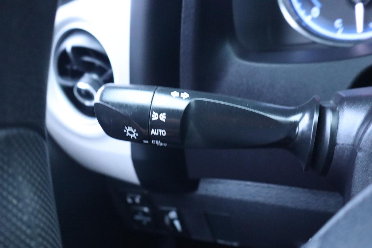 Toyota Corolla XLE CVT (Natl) 2018