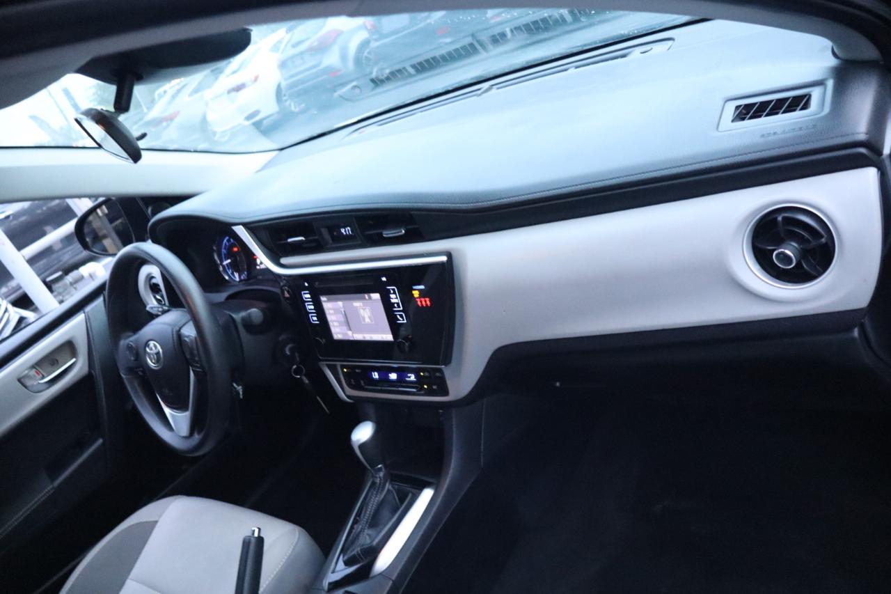 Toyota Corolla XLE CVT (Natl) 2018