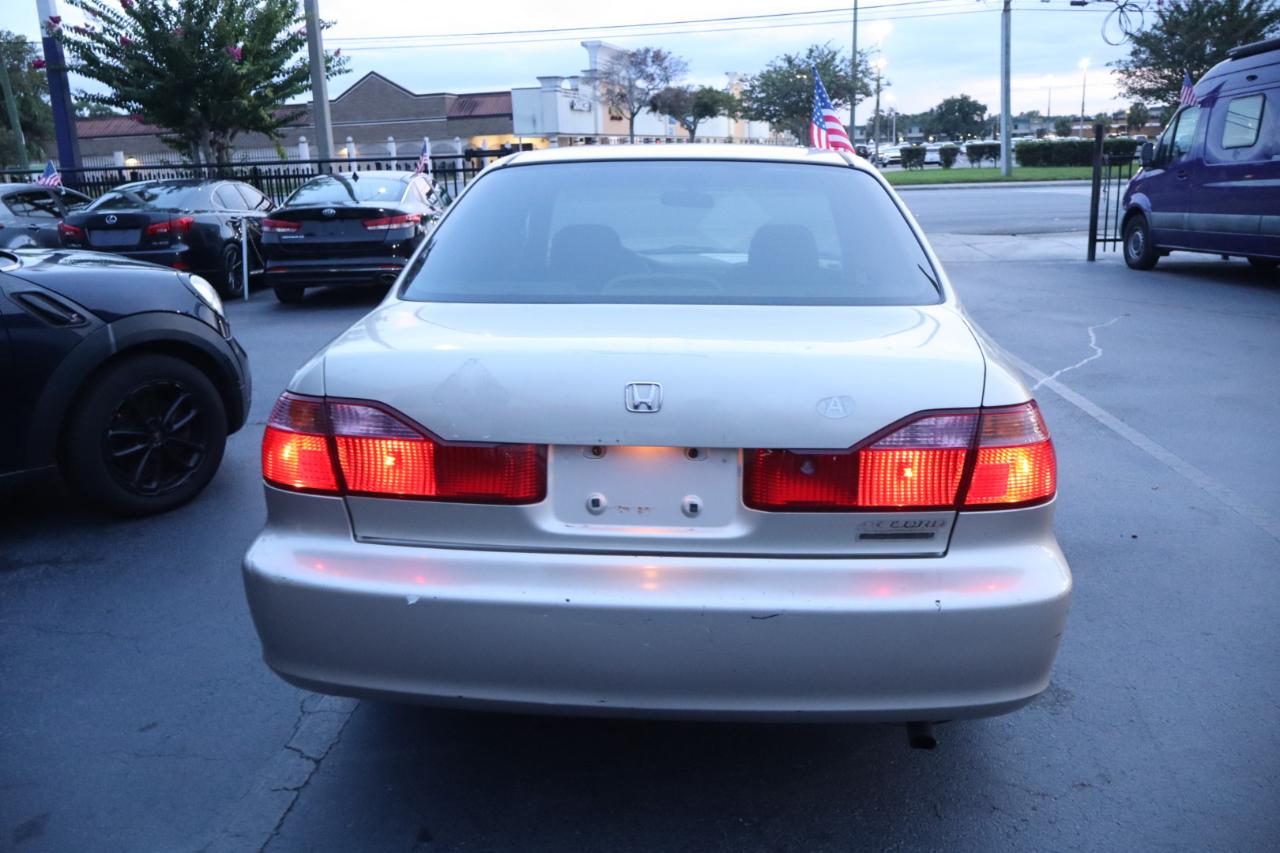 Honda Accord Sdn 4dr Sdn SE Auto 2000