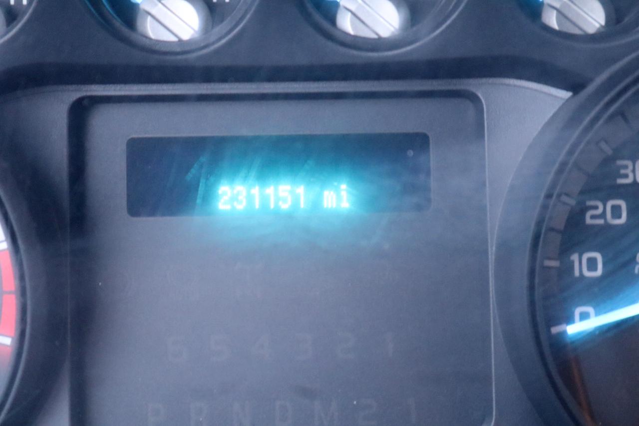 Ford Super Duty F-450 DRW 4WD Crew Cab 176" WB 60" CA XLT 2014