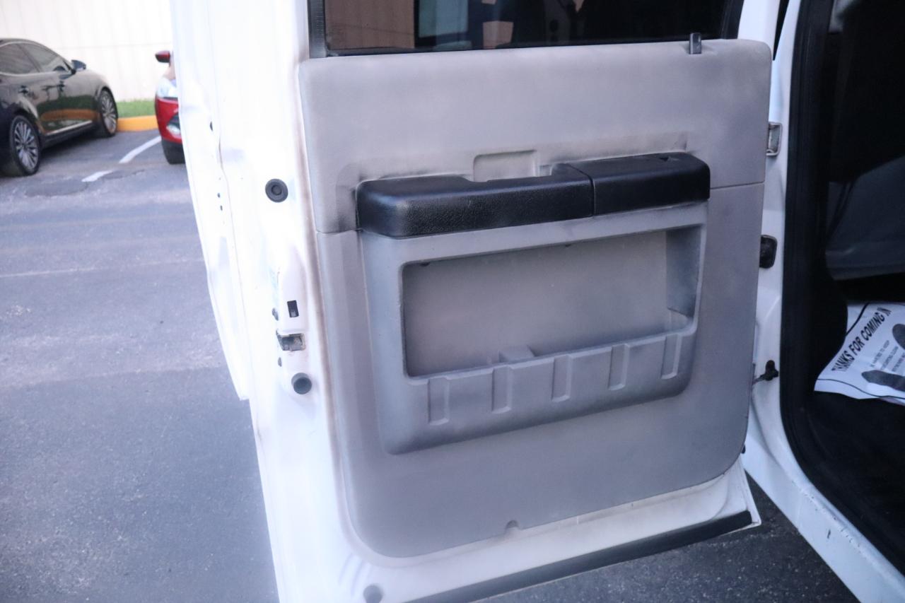 Ford Super Duty F-450 DRW 4WD Crew Cab 176" WB 60" CA XLT 2014