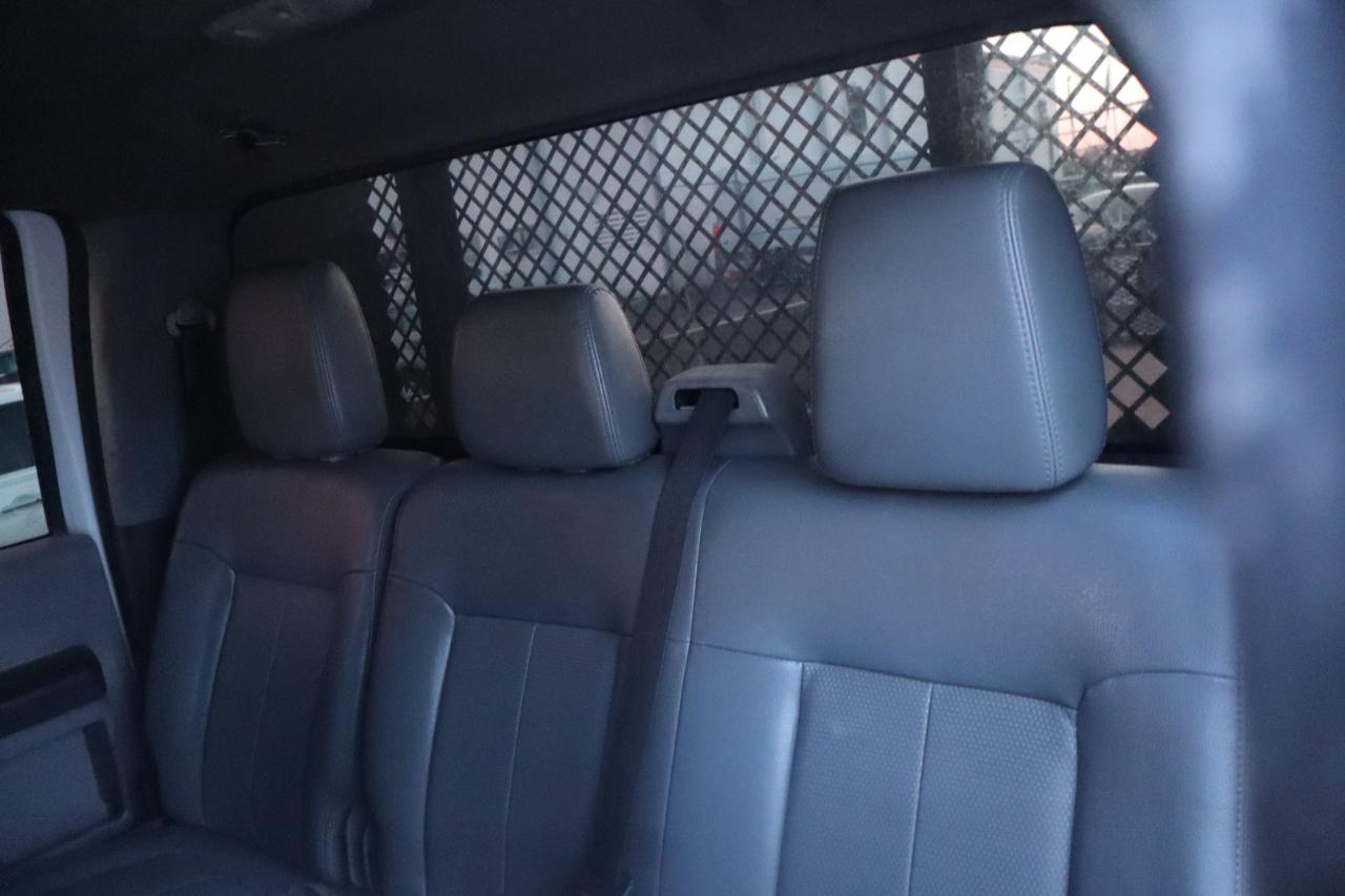 Ford Super Duty F-450 DRW 4WD Crew Cab 176" WB 60" CA XLT 2014