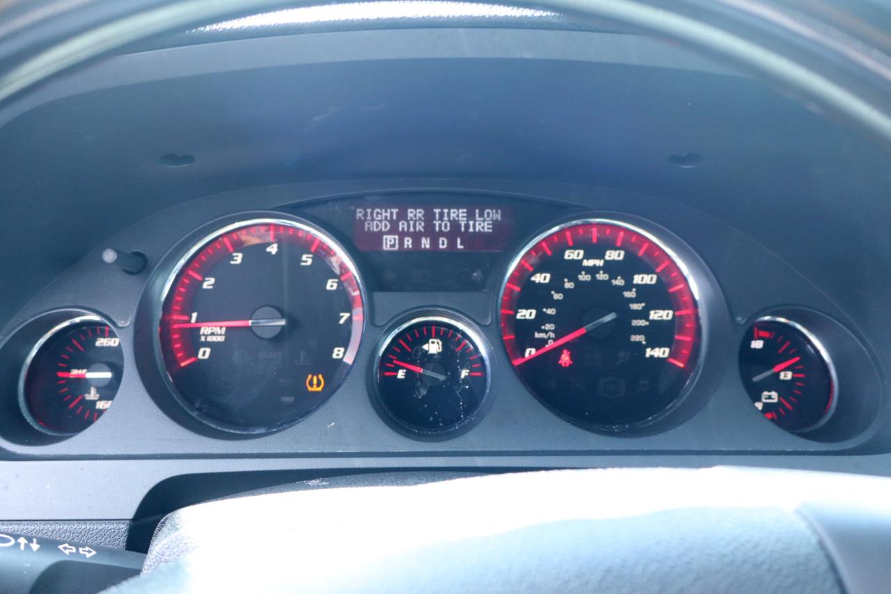 GMC Acadia AWD 4dr Denali 2011