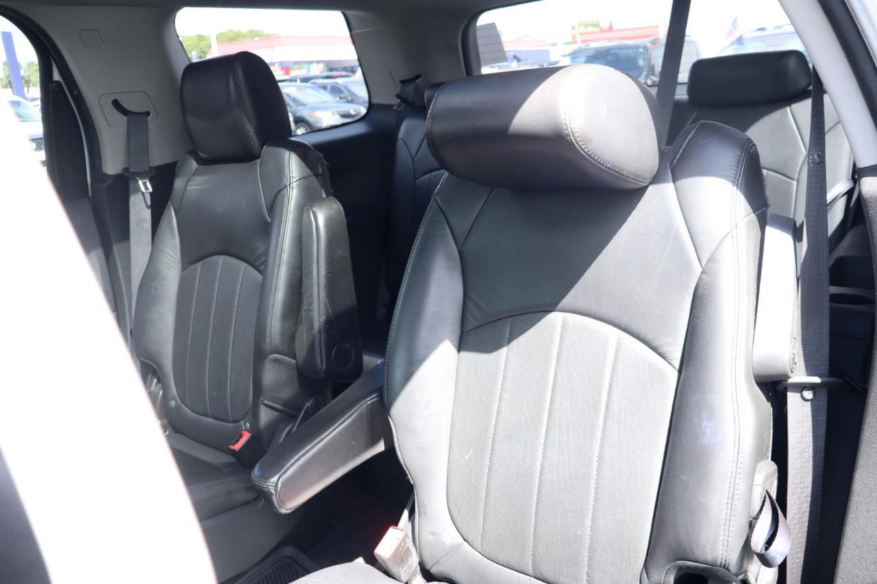 GMC Acadia AWD 4dr Denali 2011