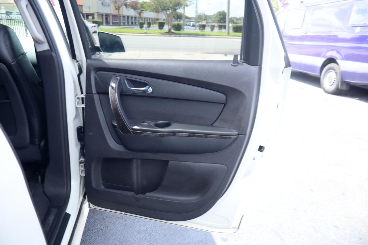 GMC Acadia AWD 4dr Denali 2011