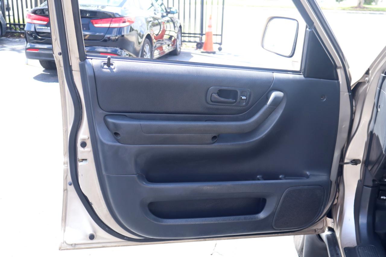 Honda CR-V 4WD SE Auto 2001