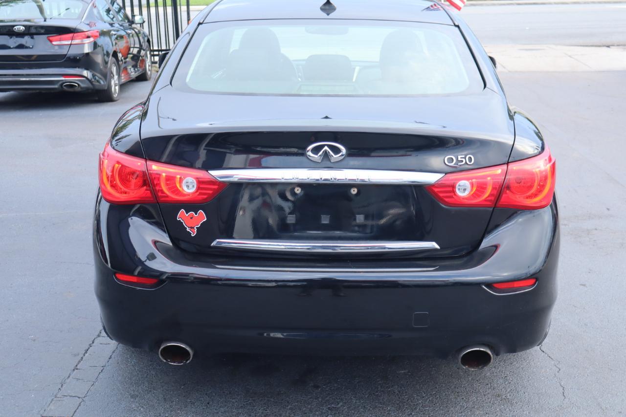 Infiniti Q50 4dr Sdn Premium RWD 2015