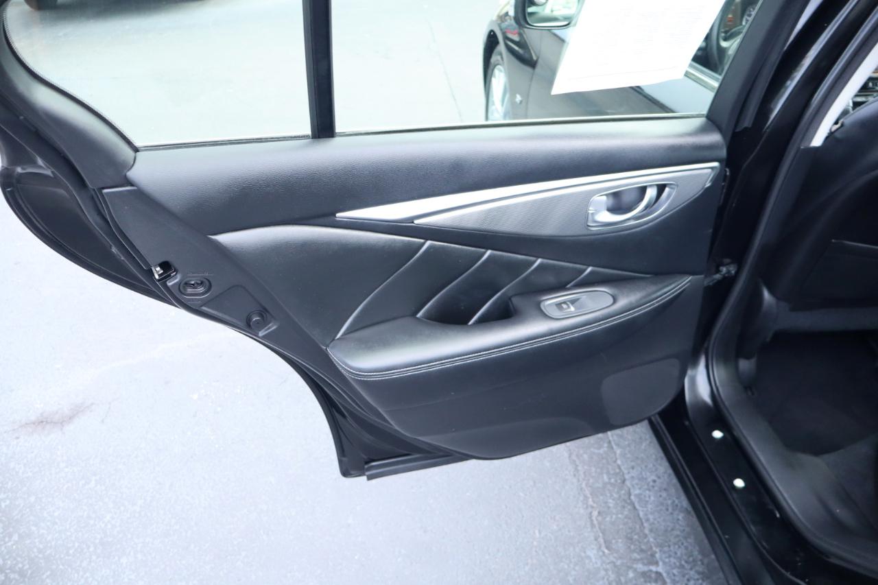 Infiniti Q50 4dr Sdn Premium RWD 2015