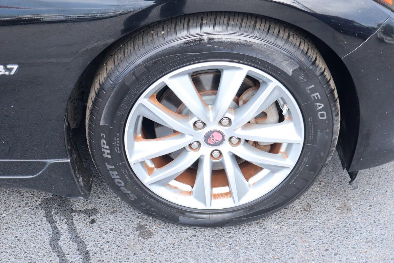 Infiniti Q50 4dr Sdn Premium RWD 2015