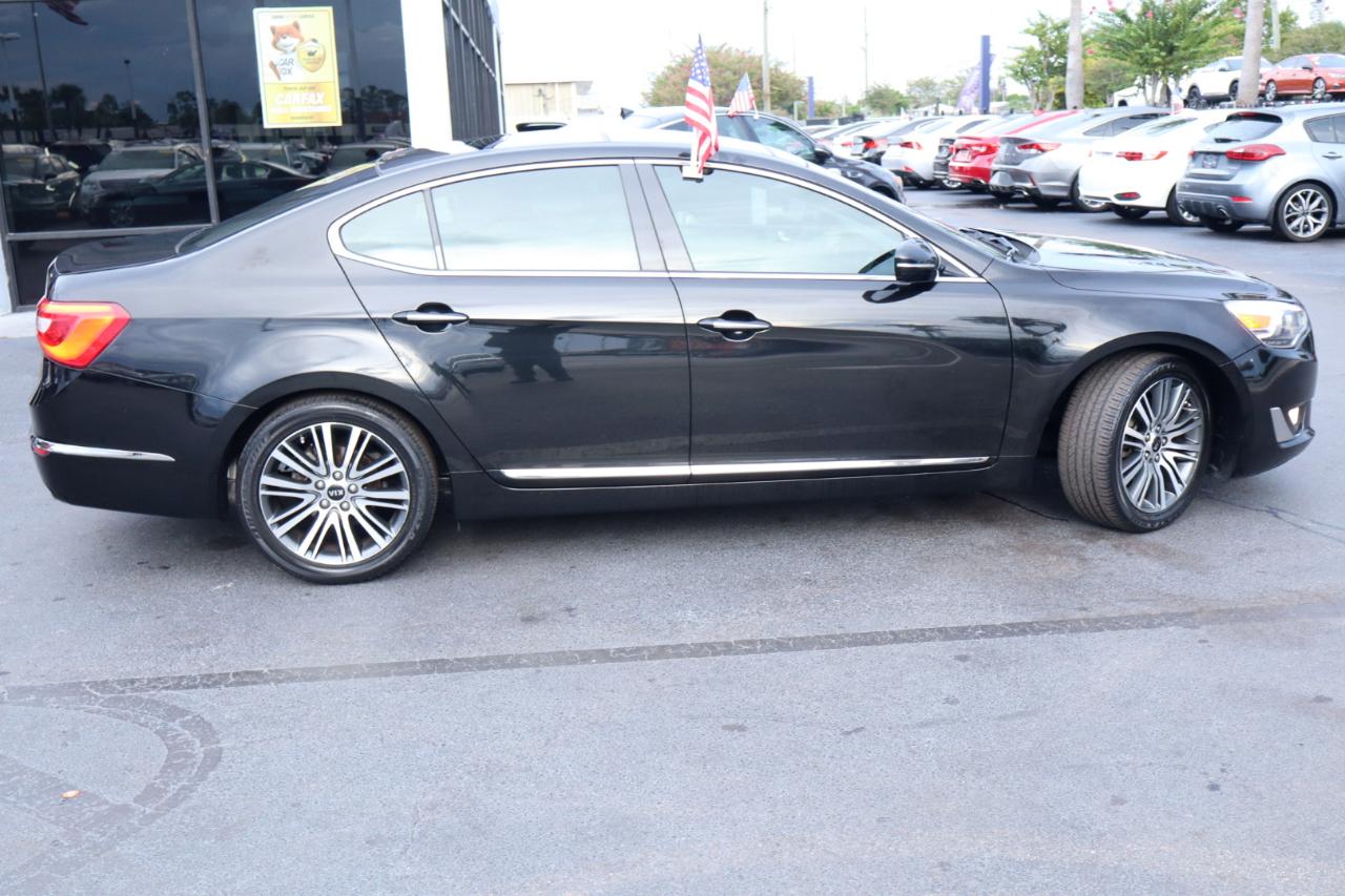 Kia Cadenza 4dr Sdn Premium 2015