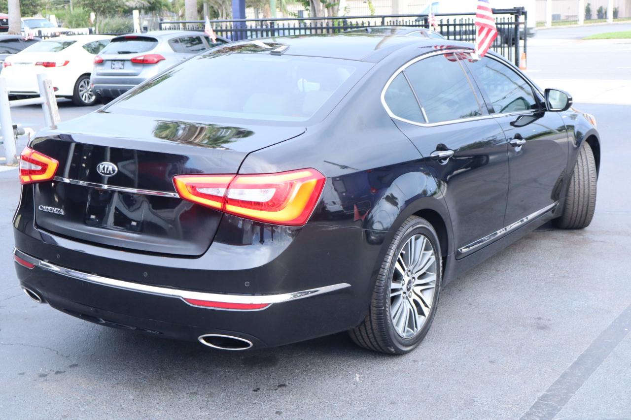 Kia Cadenza 4dr Sdn Premium 2015