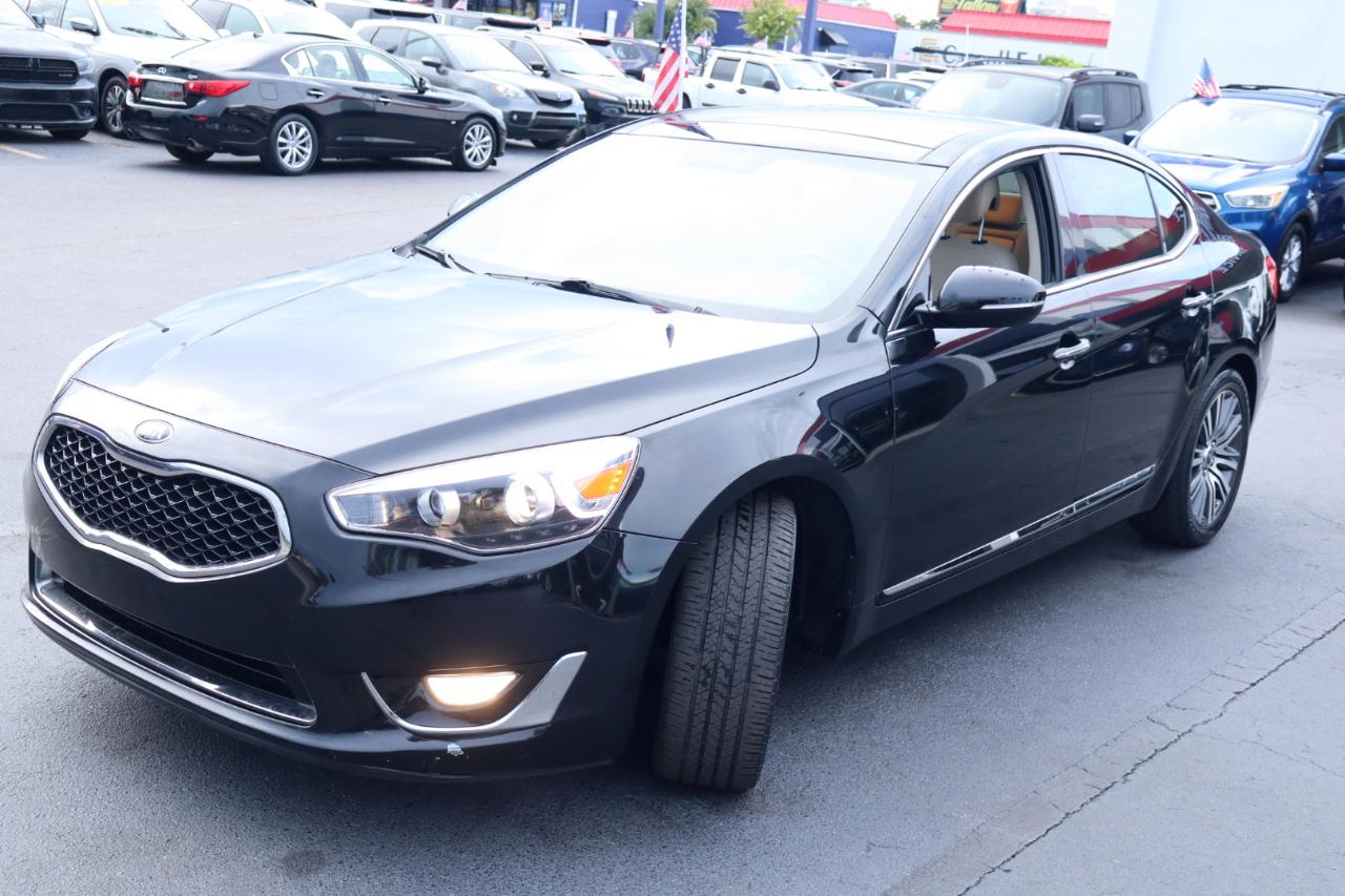 Kia Cadenza 4dr Sdn Premium 2015