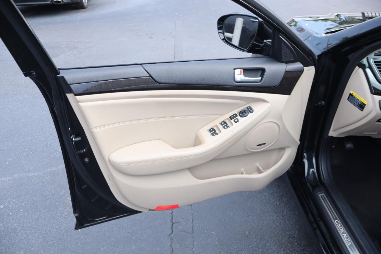 Kia Cadenza 4dr Sdn Premium 2015