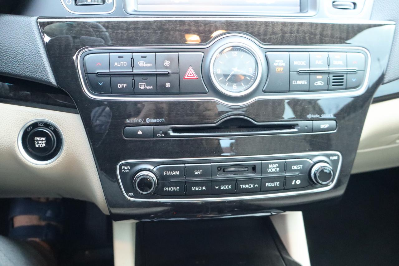 Kia Cadenza 4dr Sdn Premium 2015
