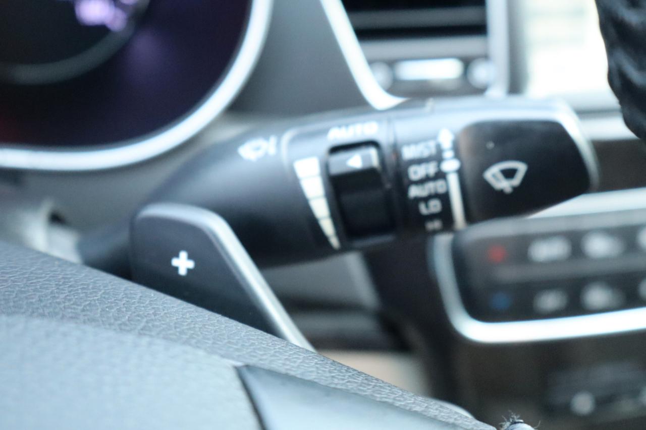 Kia Cadenza 4dr Sdn Premium 2015