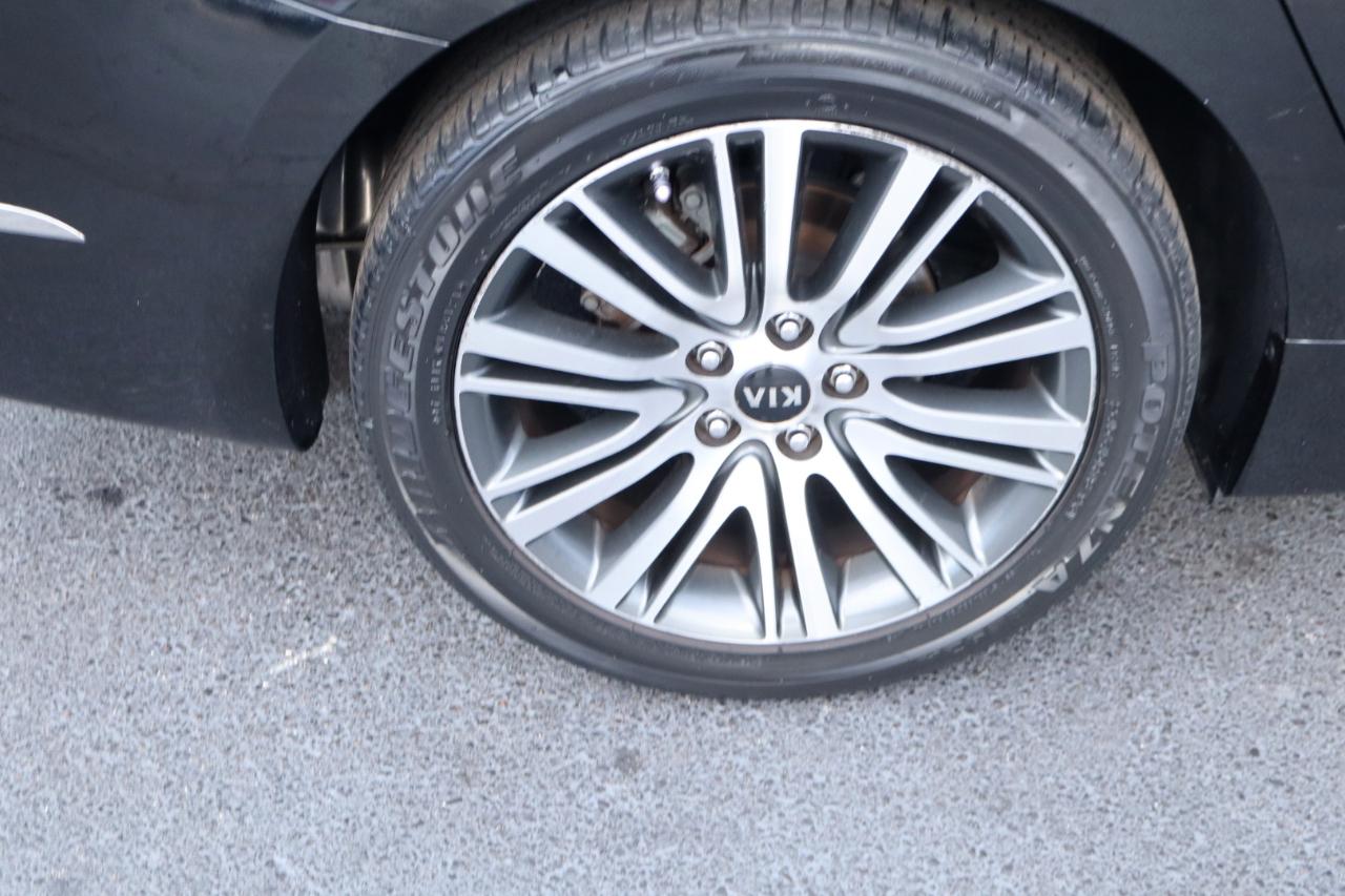 Kia Cadenza 4dr Sdn Premium 2015