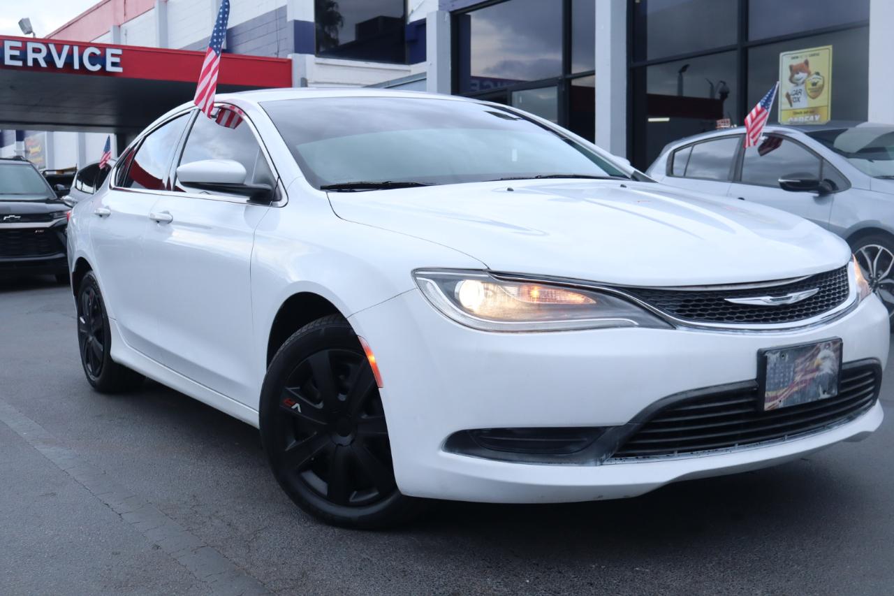 Chrysler 200 4dr Sdn LX FWD 2016