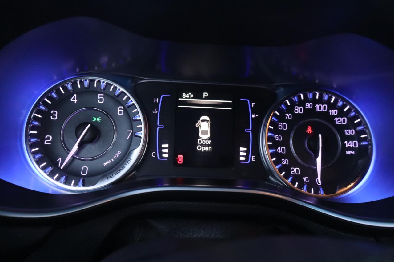 Chrysler 200 4dr Sdn LX FWD 2016