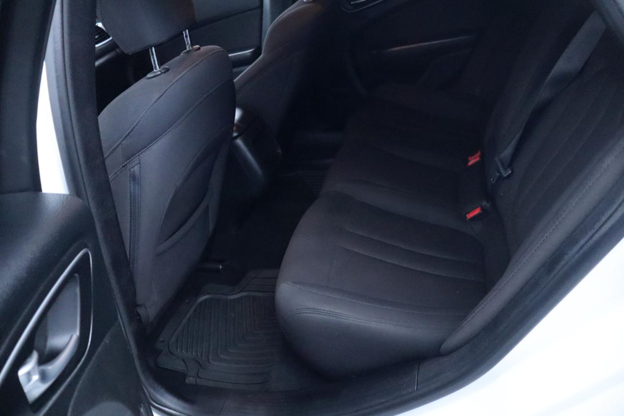 Chrysler 200 4dr Sdn LX FWD 2016