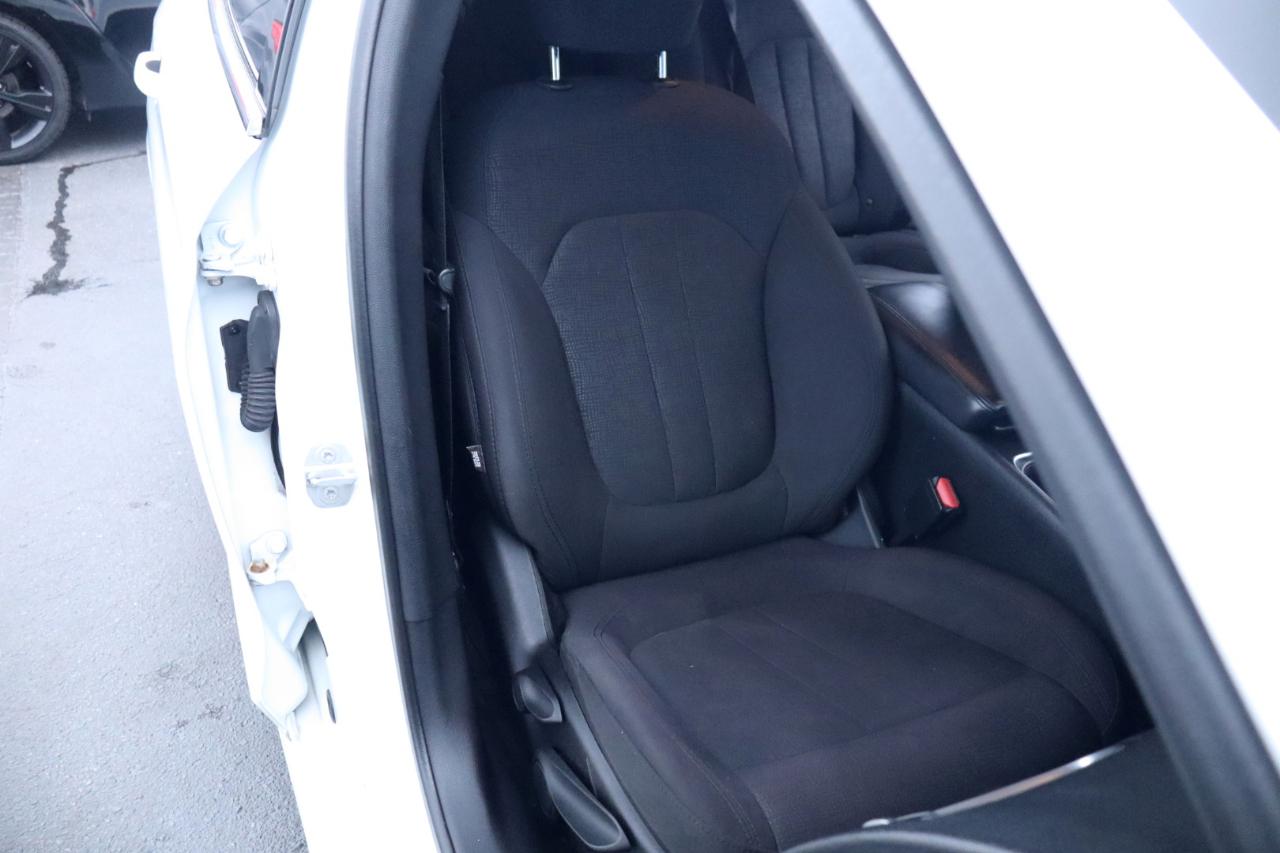 Chrysler 200 4dr Sdn LX FWD 2016