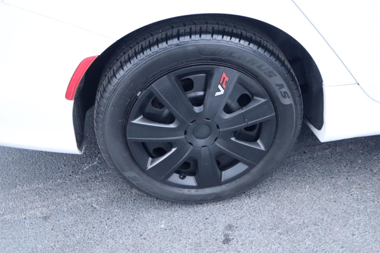 Chrysler 200 4dr Sdn LX FWD 2016