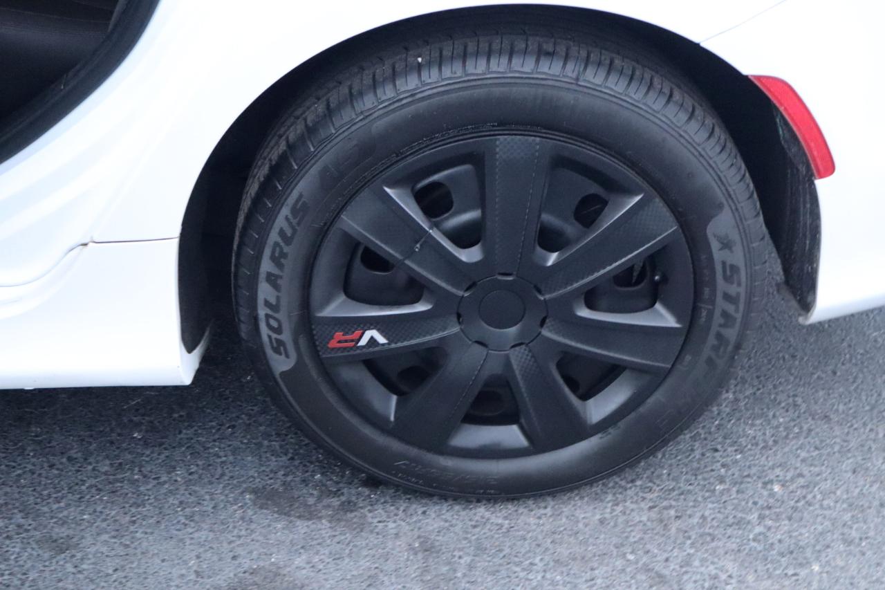 Chrysler 200 4dr Sdn LX FWD 2016