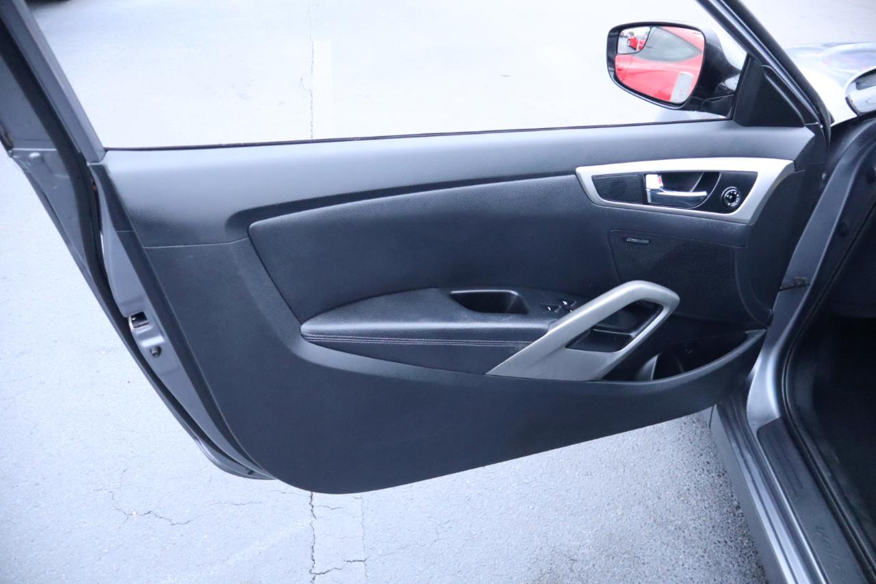 Hyundai Veloster 3dr Cpe Auto 2016