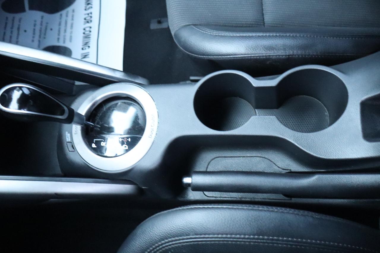 Hyundai Veloster 3dr Cpe Auto 2016