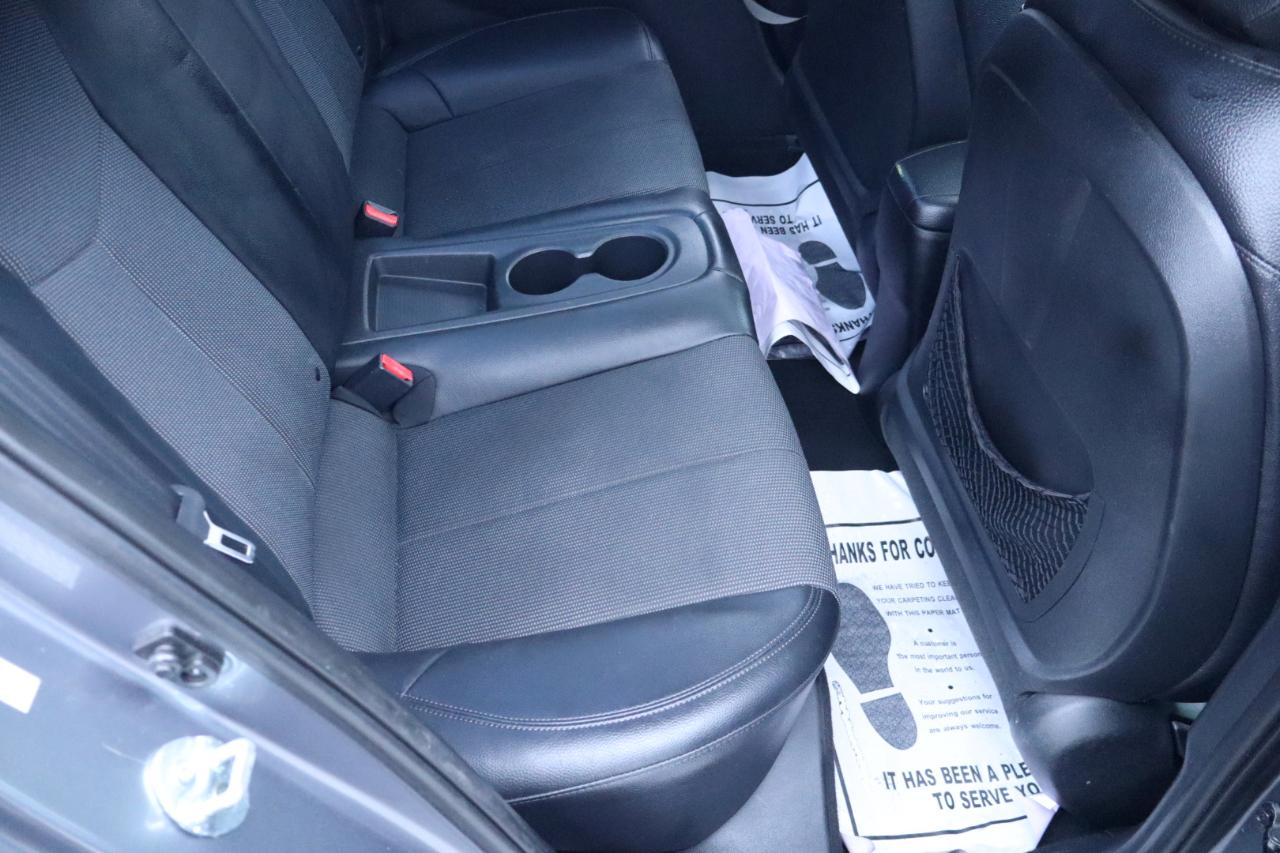Hyundai Veloster 3dr Cpe Auto 2016