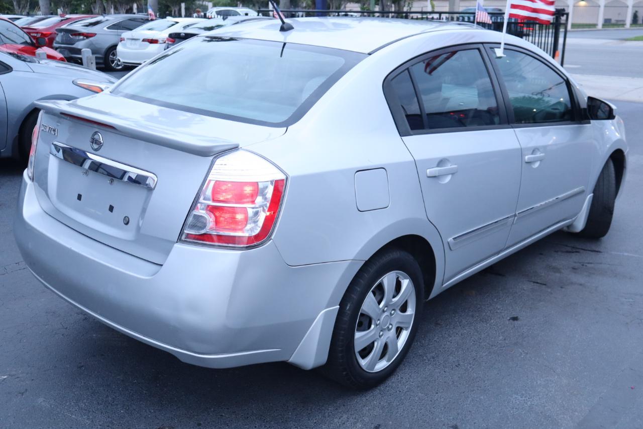 Nissan Sentra 4dr Sdn I4 CVT 2.0 S 2012