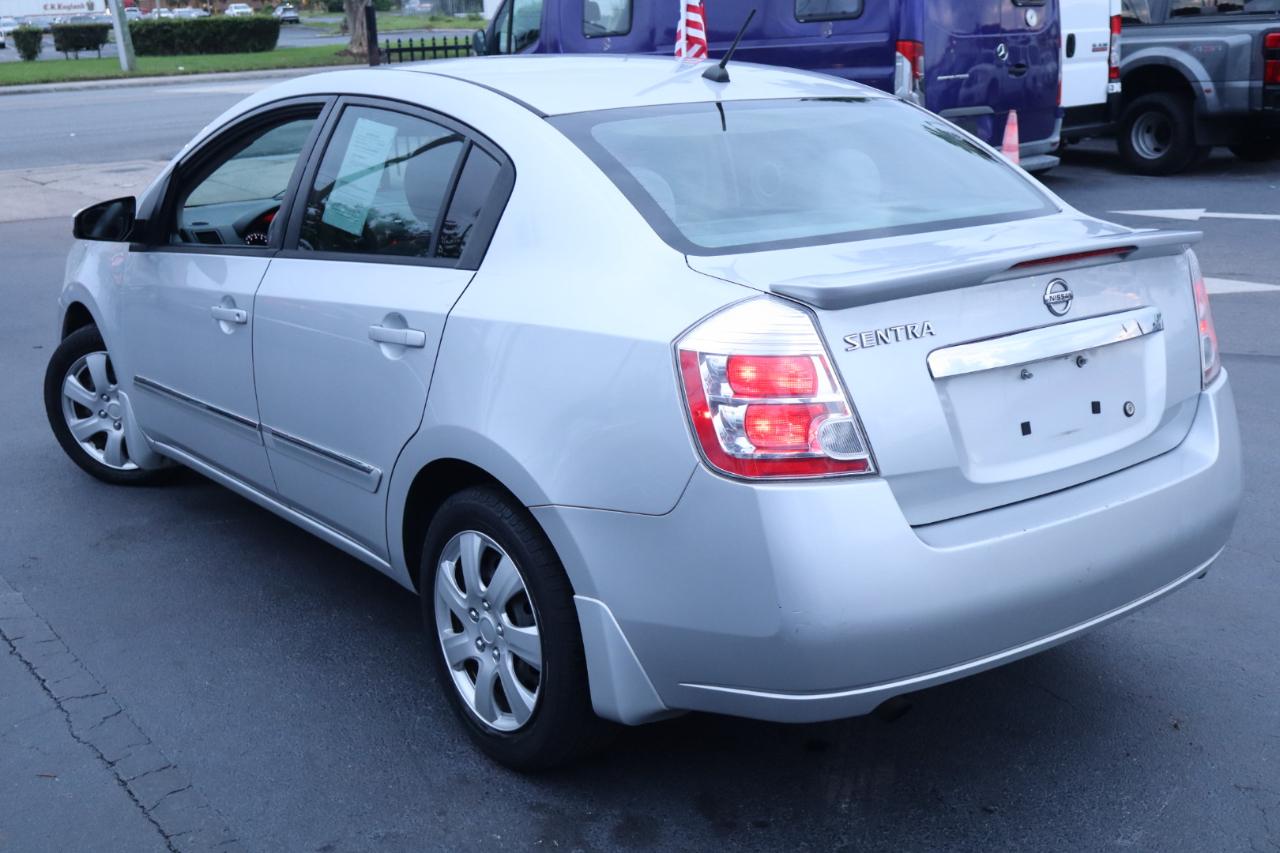 Nissan Sentra 4dr Sdn I4 CVT 2.0 S 2012