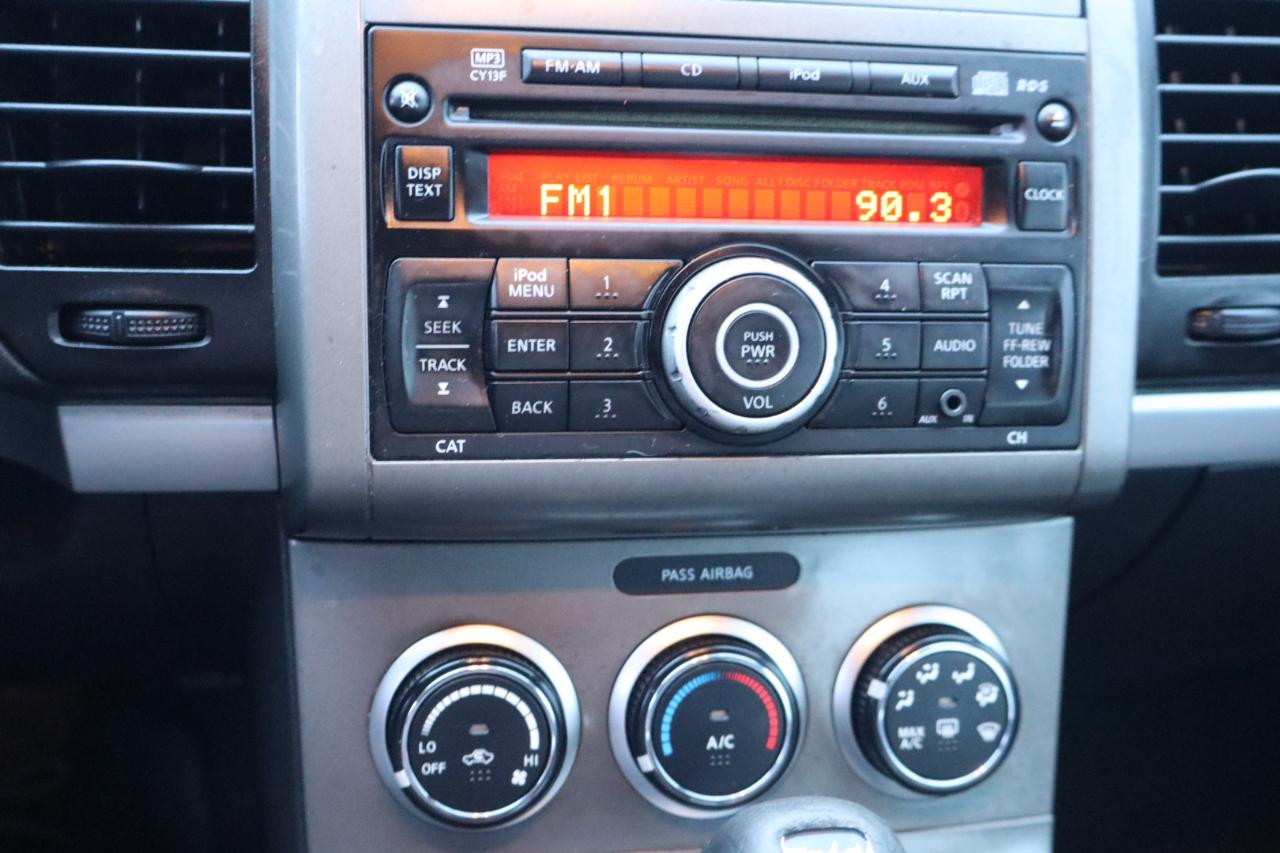 Nissan Sentra 4dr Sdn I4 CVT 2.0 S 2012