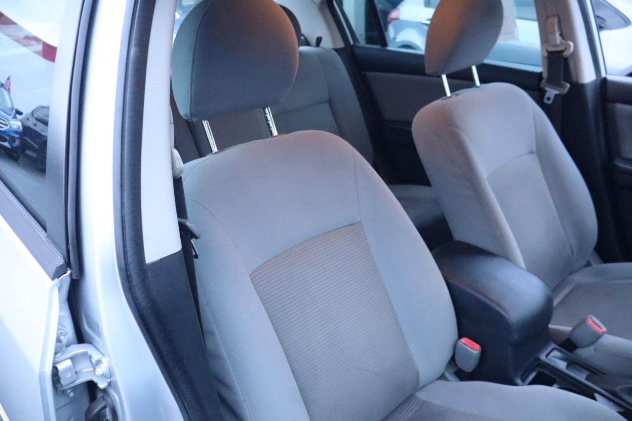 Nissan Sentra 4dr Sdn I4 CVT 2.0 S 2012