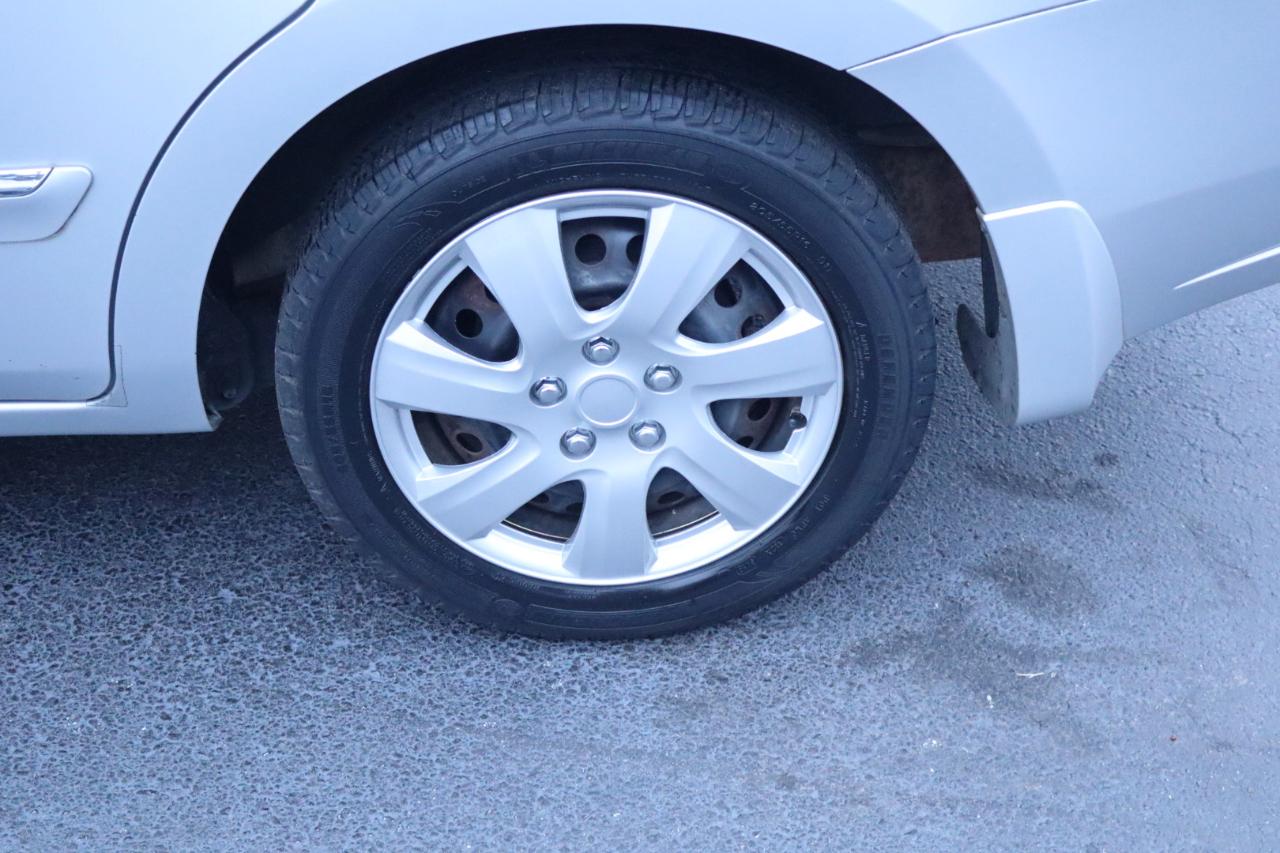 Nissan Sentra 4dr Sdn I4 CVT 2.0 S 2012