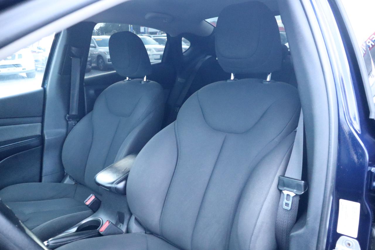 Dodge Dart 4dr Sdn SE 2013