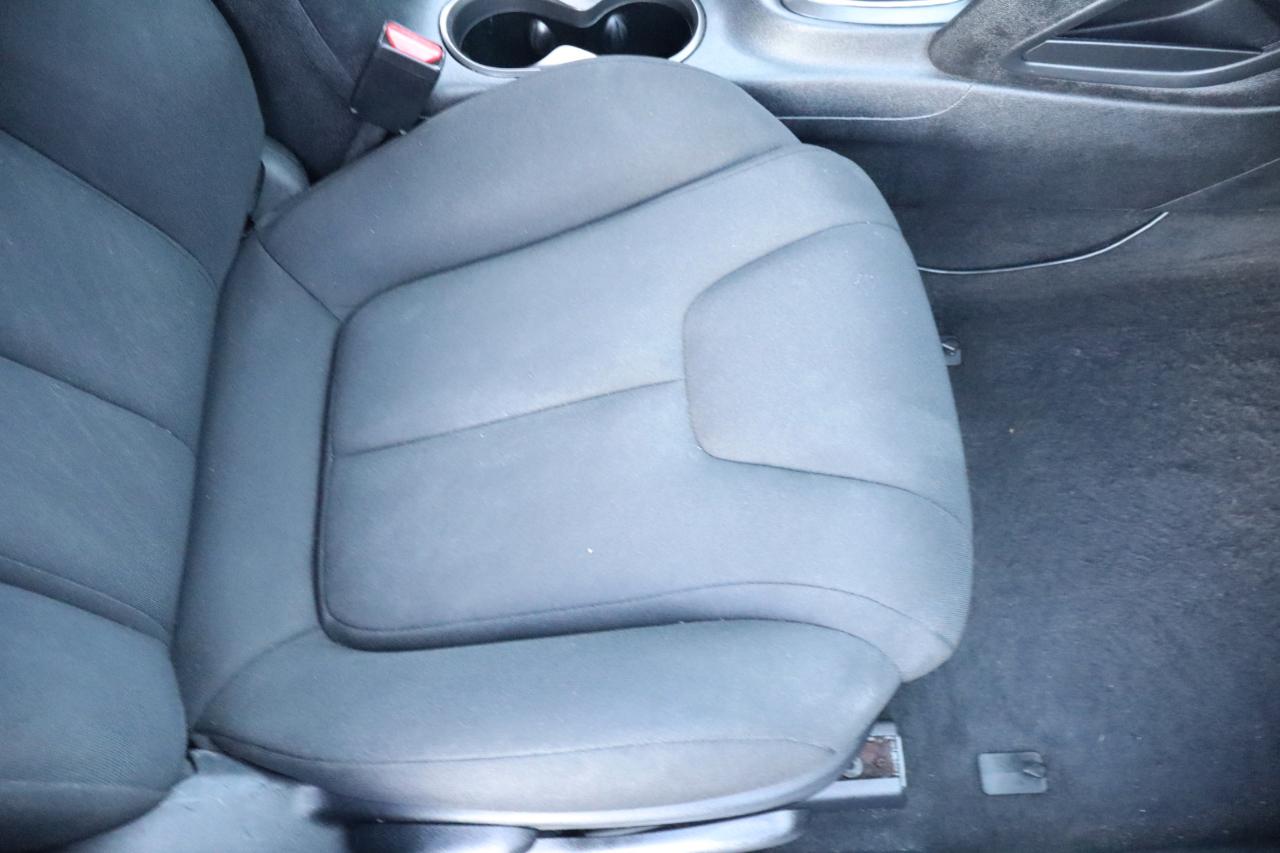 Dodge Dart 4dr Sdn SE 2013
