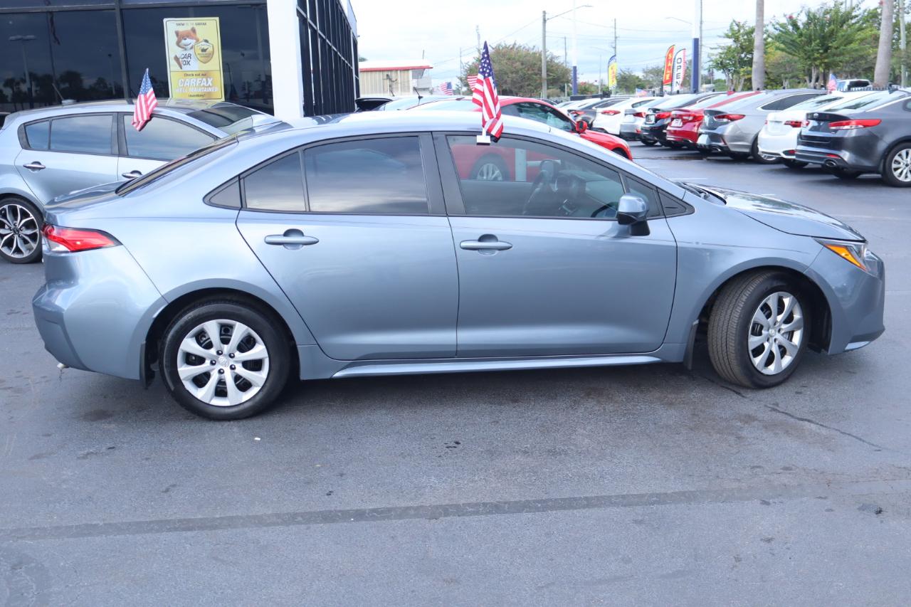 Toyota Corolla LE CVT (Natl) 2025