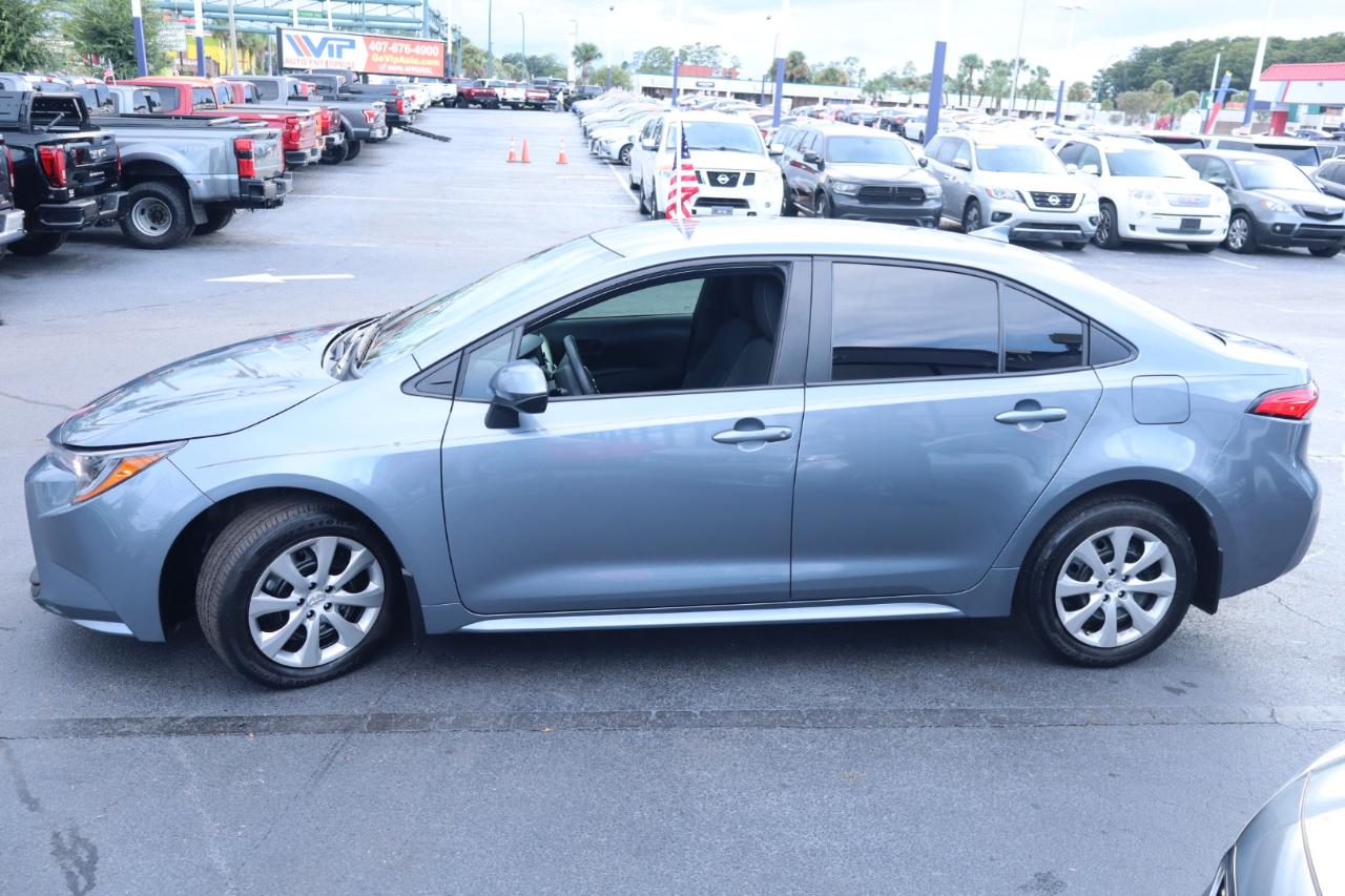 Toyota Corolla LE CVT (Natl) 2025