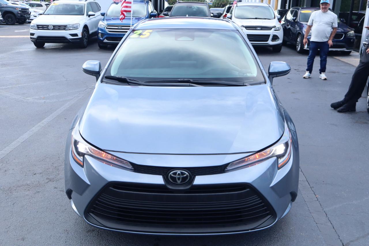 Toyota Corolla LE CVT (Natl) 2025