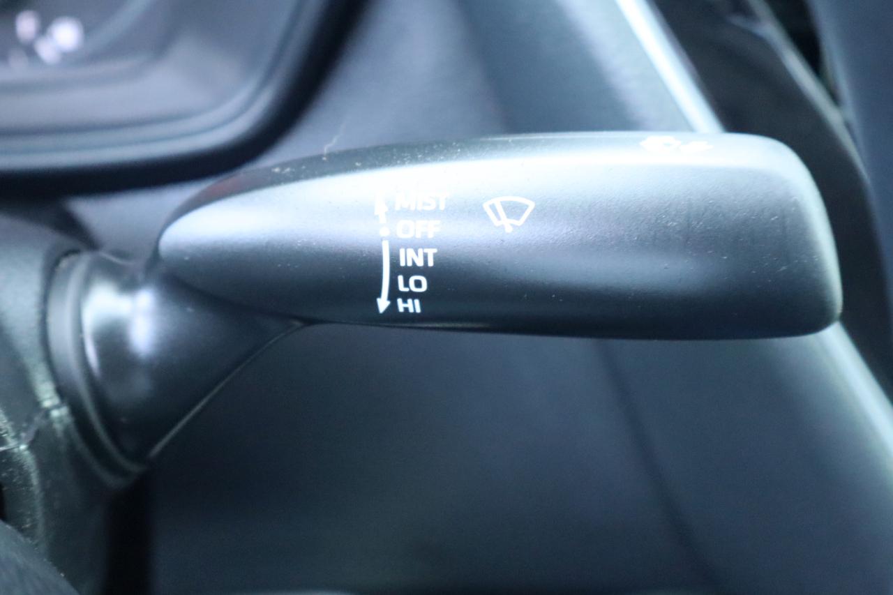 Toyota Corolla LE CVT (Natl) 2025